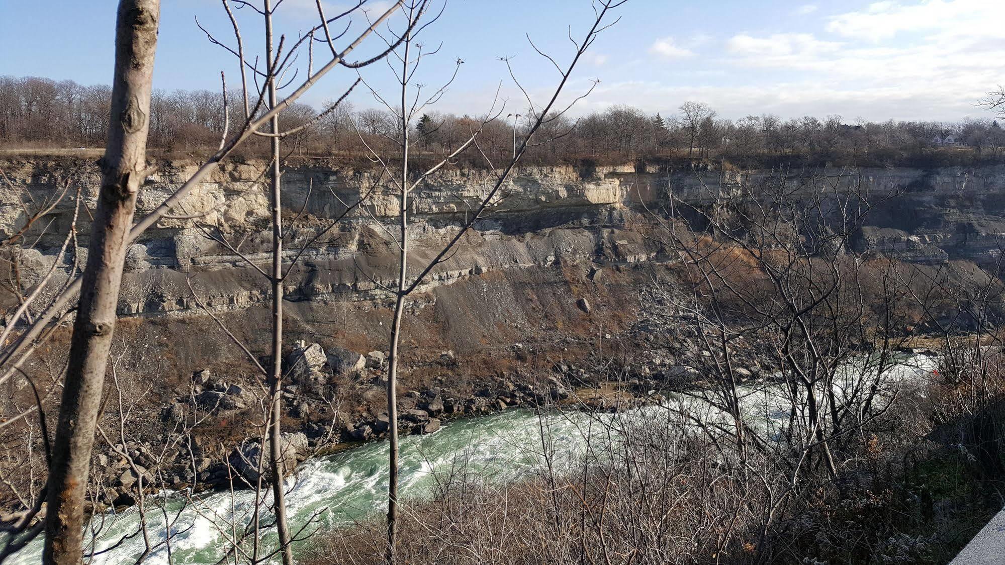River Rapids Inn Niagarawatervallen Buitenkant foto