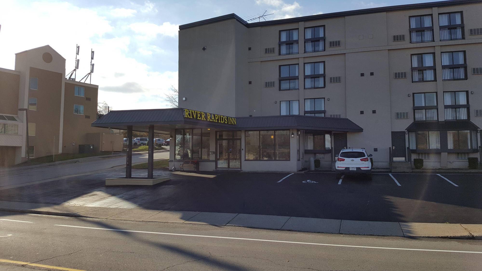 River Rapids Inn Niagarawatervallen Buitenkant foto