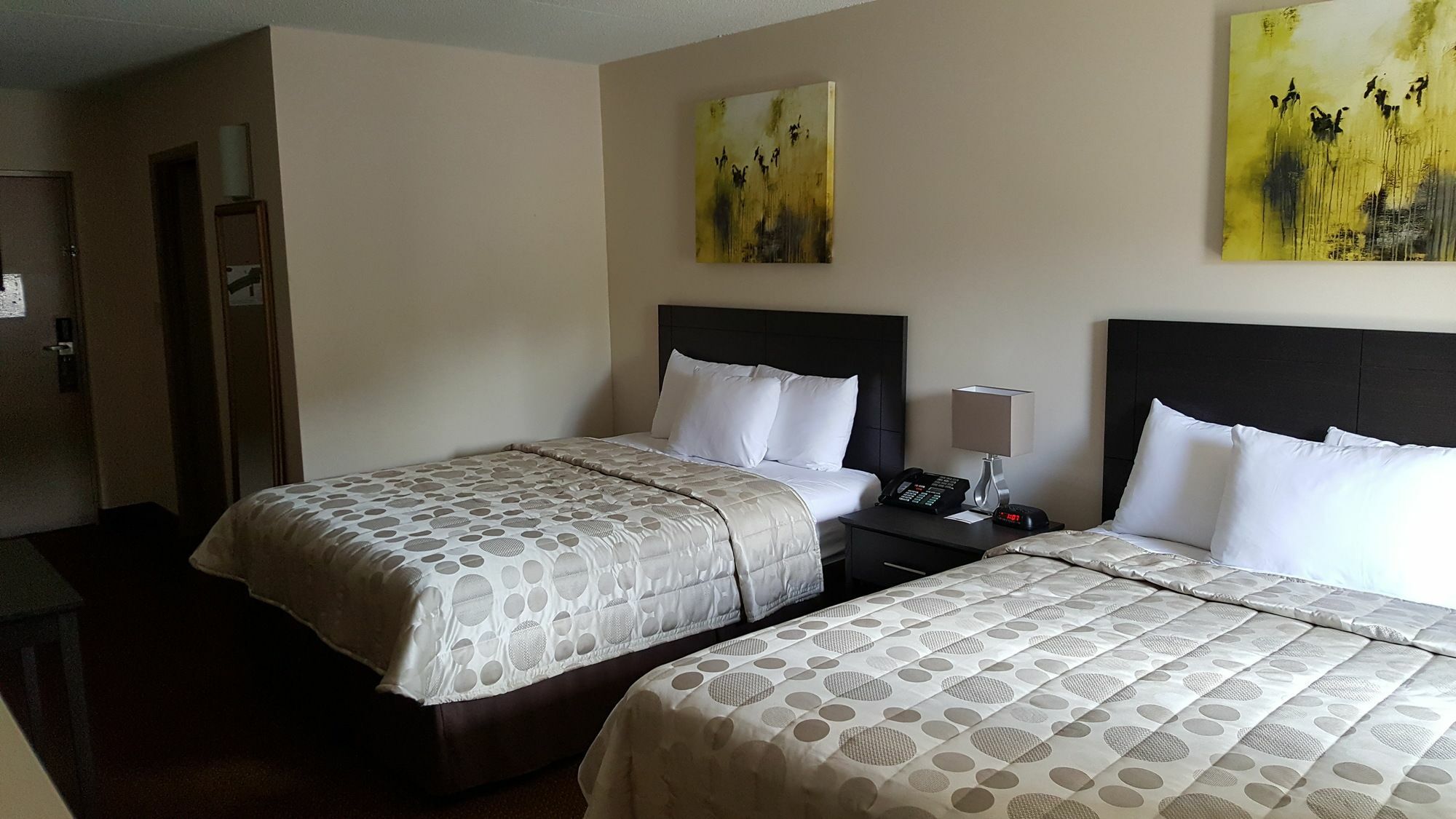 River Rapids Inn Niagarawatervallen Buitenkant foto